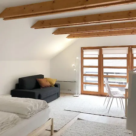 Entzueckendes Gaestestoeckl Am Linzer Poestlingberg