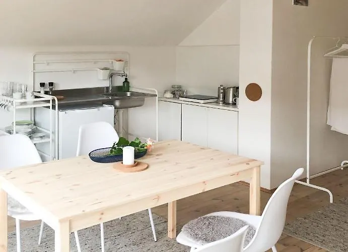 Entzueckendes Gaestestoeckl Am Linzer Poestlingberg Apartment Linz