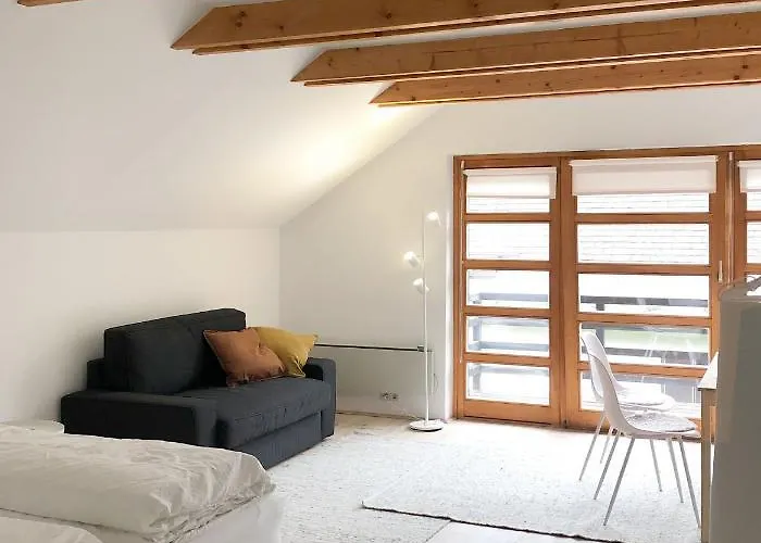 Entzueckendes Gaestestoeckl Am Linzer Poestlingberg